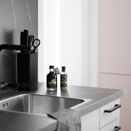 Luxury Sedda Bed, Nespresso, Netflix